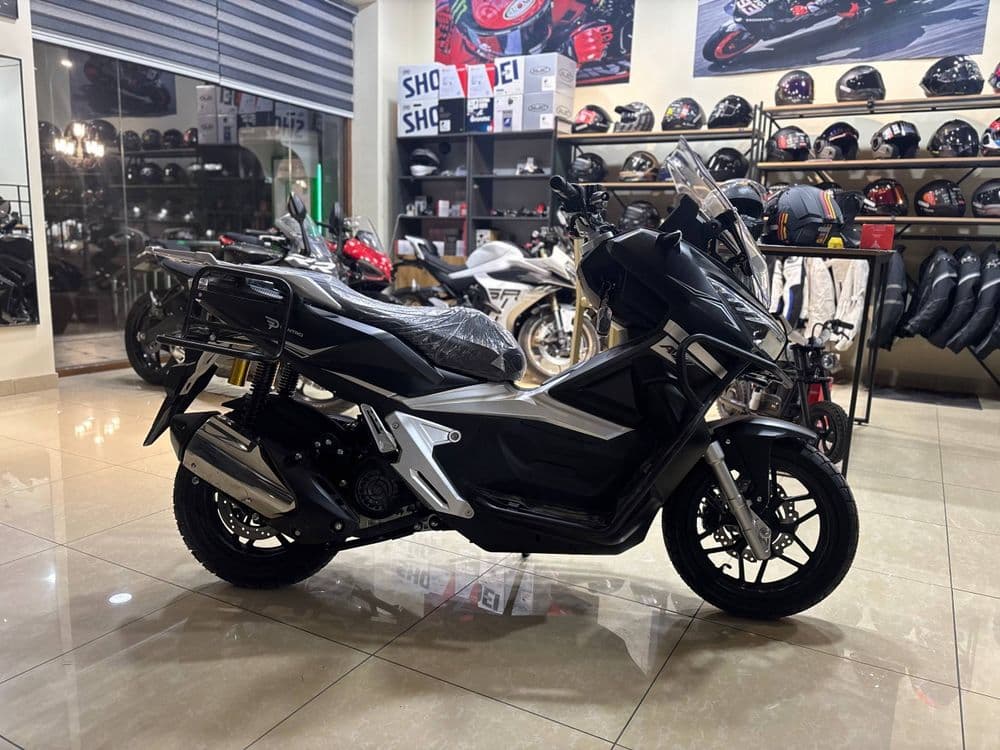 Продается скутер ADV 180 куб. Имеется рассрочка — 2