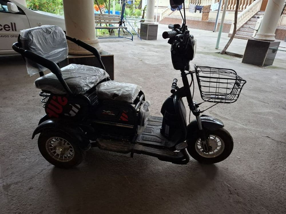 3 G'ildirakli Elektro Skuter — 1