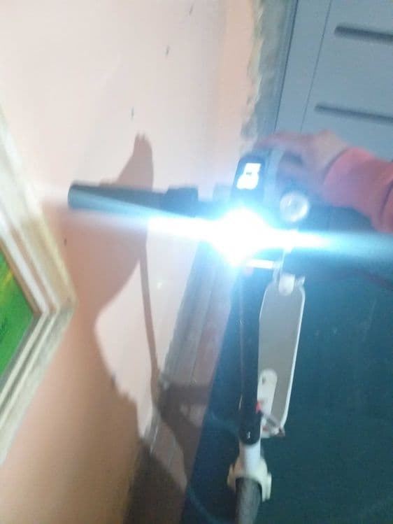 Samokat siaomi elektroni — 2
