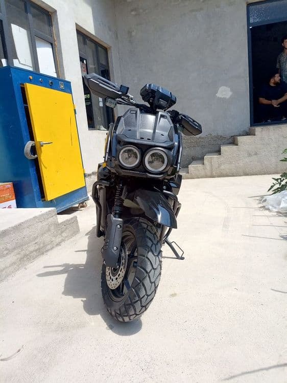 Tank pro benzin. — 1
