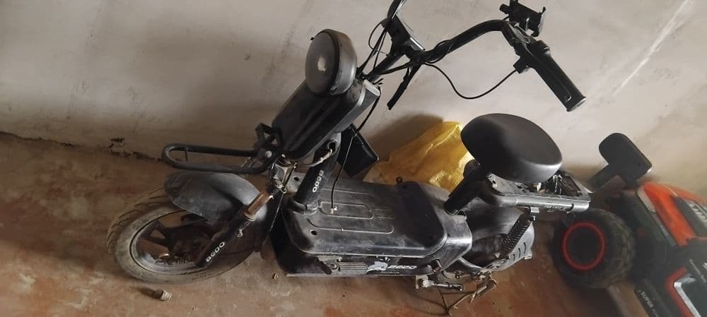 Elektro skuter zapchastga