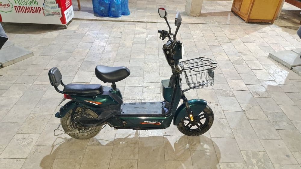 Skuter sotiladi buxoroda — 1