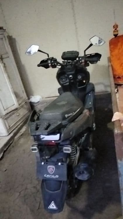 yahshi holattadagi skutur — 2