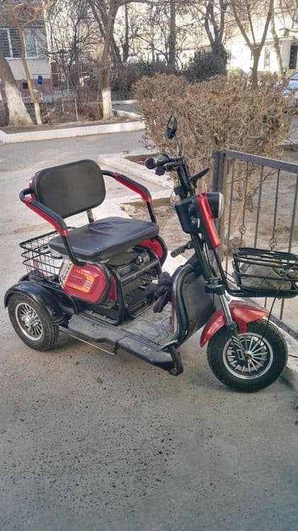Продам Электронный Скутер 3 колеса — 1