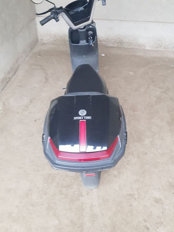Skuter sotiladi. Narxi 4.500mln kelishamiz — 5