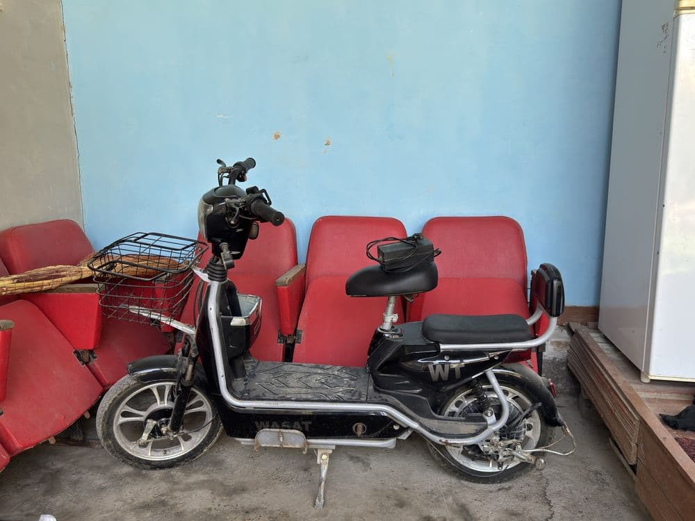 Skuter sotiladi 100$ — 2