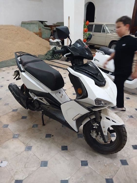 Skuter motoskil. — 4