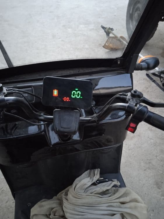 Skuter-2023 Moto — 2