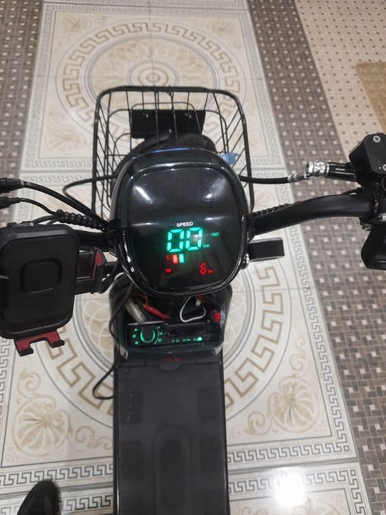 Elektr skuter sotiladi — 6