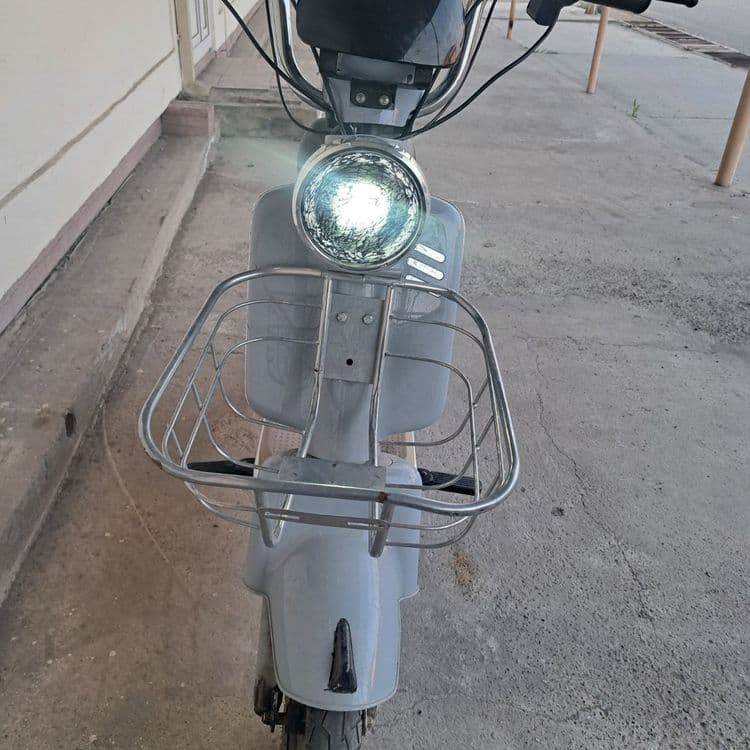 Skuter sotiladi elektro — 3