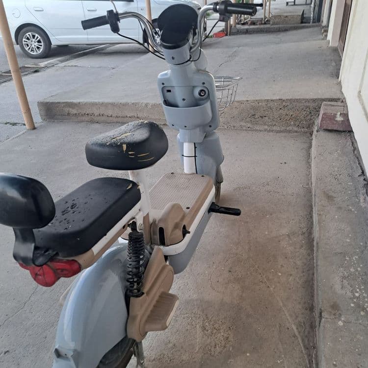 Skuter sotiladi elektro — 7