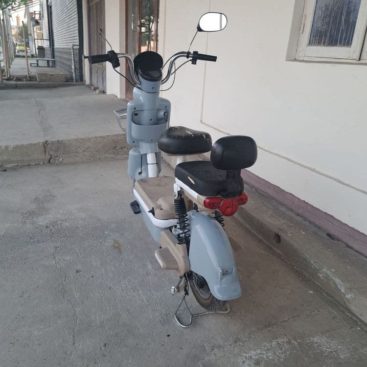 Skuter sotiladi elektro — 8