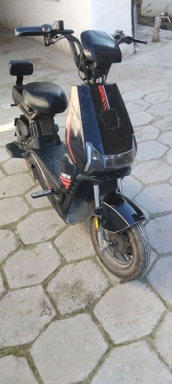 SROCHNO!!! Elektroskuter sotiladi — 2