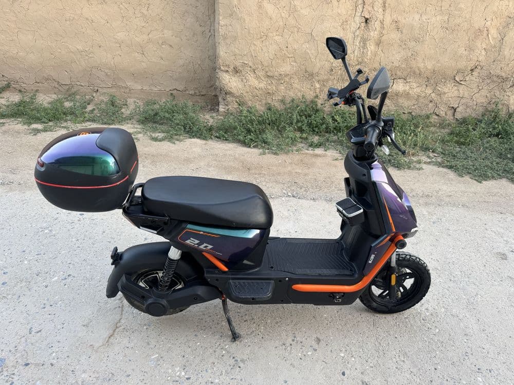 Elektro skutr sotiladi — 3