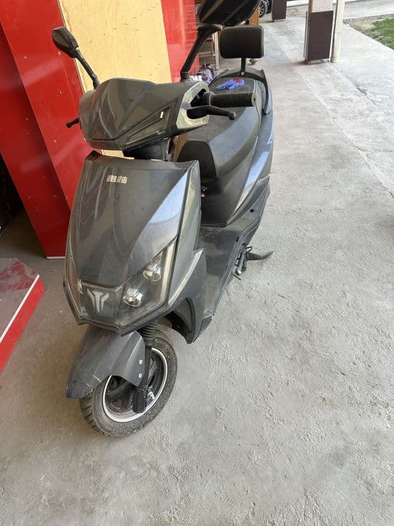 skuter elektronniy zaryadli — 1