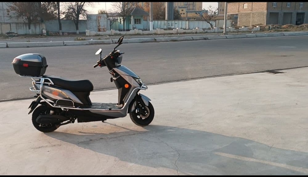 Skuter sotiladi 600$ — 3