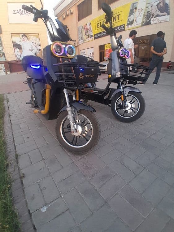 Holati yangi 2025 sotiladi kamchiligi yoq 1 zaryad bilan 80km yuradi — 2