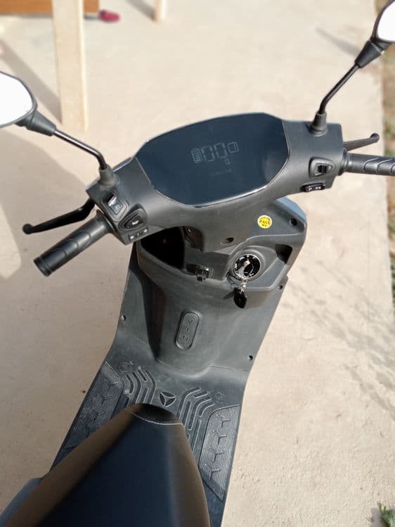 Electro Skuter Yadea Ruibin — 2