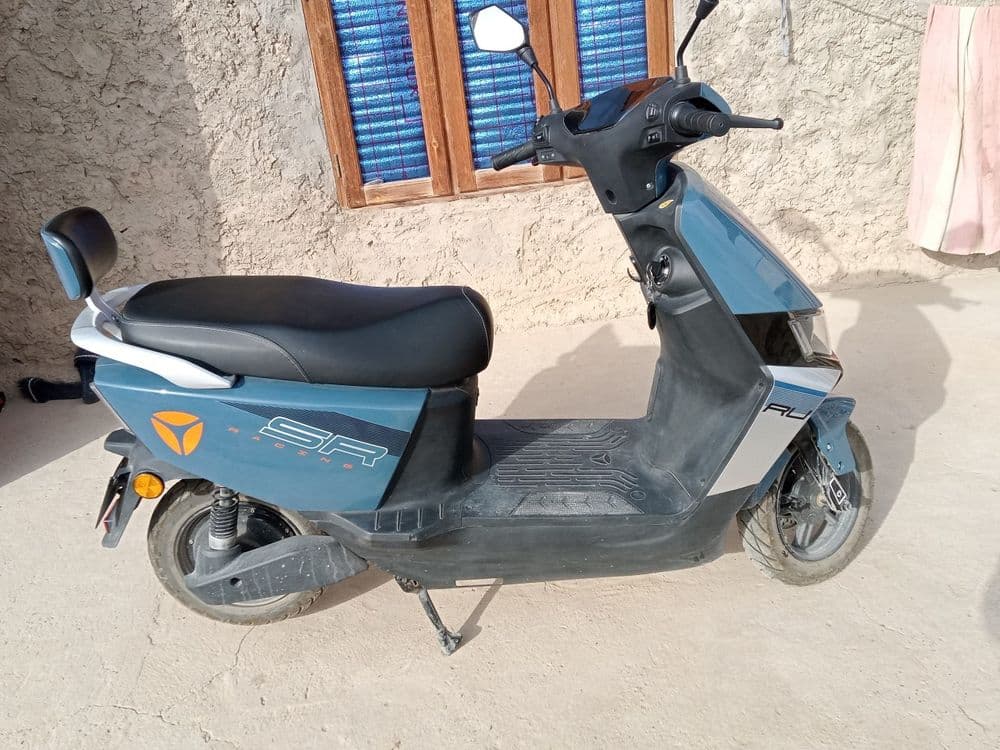 Electro Skuter Yadea Ruibin — 3