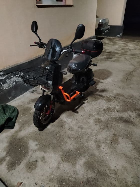 Elektro skuter sotildi narxi 5,500,000 — 1