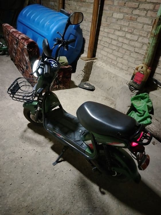 LG Skuter 50 km/s — 3