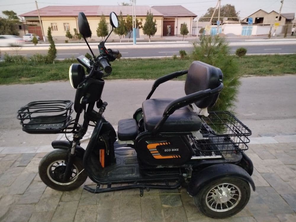 Skuter
3
Yurilgan 5909 km/s
5 ta akumlyator — 2
