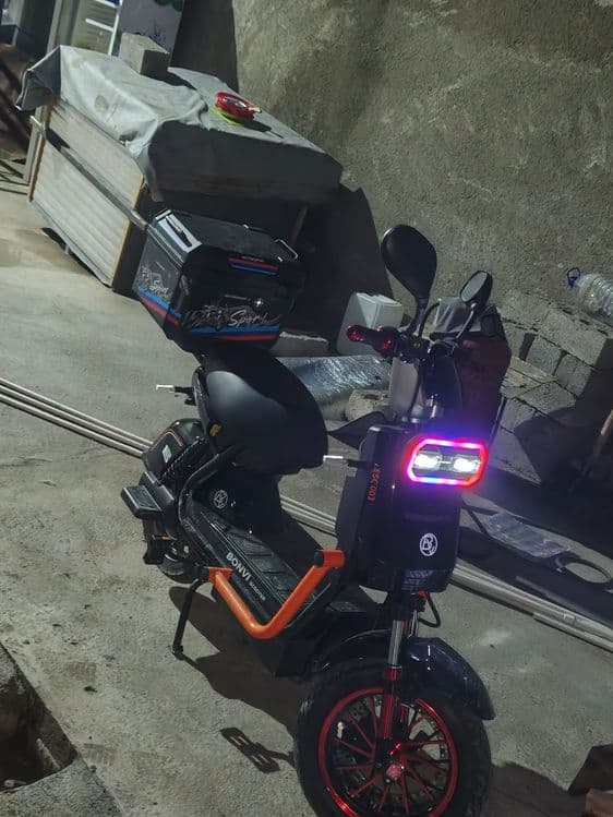 Bonvi elektro skuter — 1