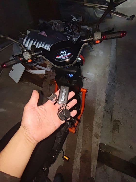 Bonvi elektro skuter — 2