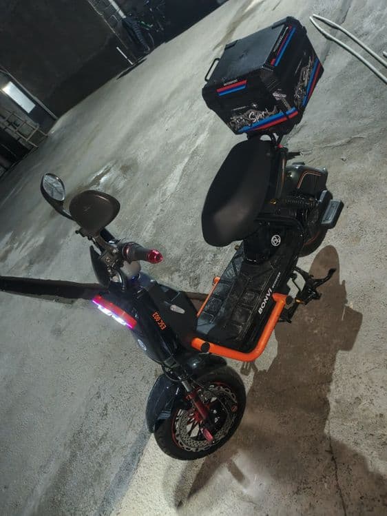 Bonvi elektro skuter — 3