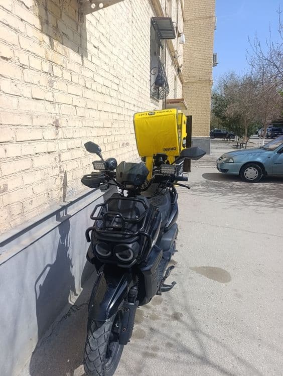 Moped Tank sotiladi — 2