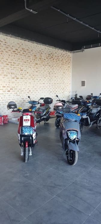 Skuter moped sotiladi — 3