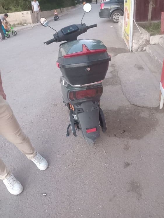 Skuter yangiday hammajoyi yaxshi puli 7milyon kelishadigan joyi bor ma — 2
