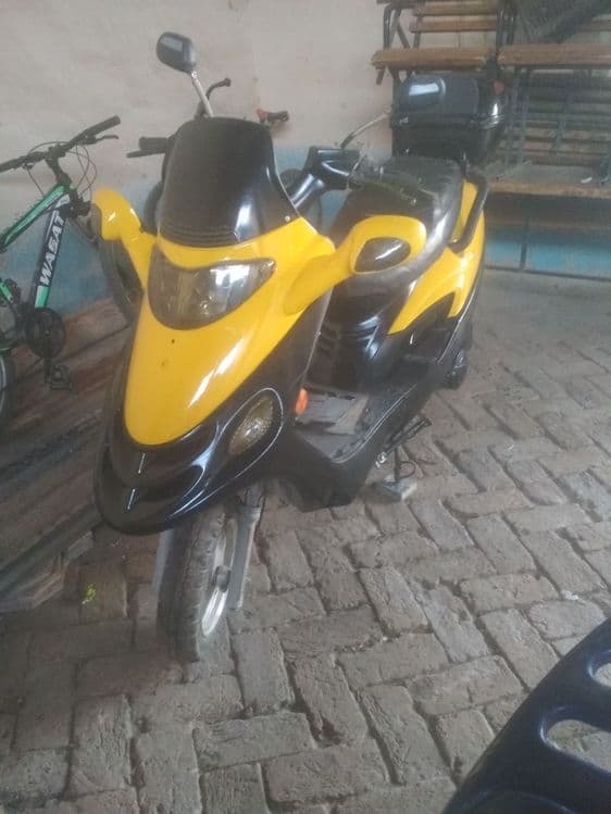 Skuter 150 kub Holati yaxshi tortishiyam yaxshi — 1