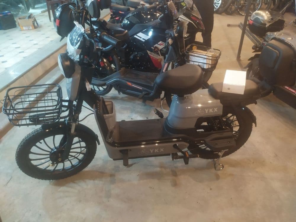 Skuter sotiladi YKX — 2