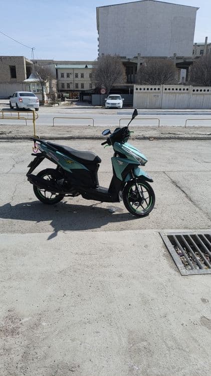 Продаётся скутер Honda Click 175 — 4