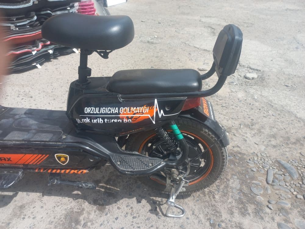 Skuter velomax yomkost 60km — 5
