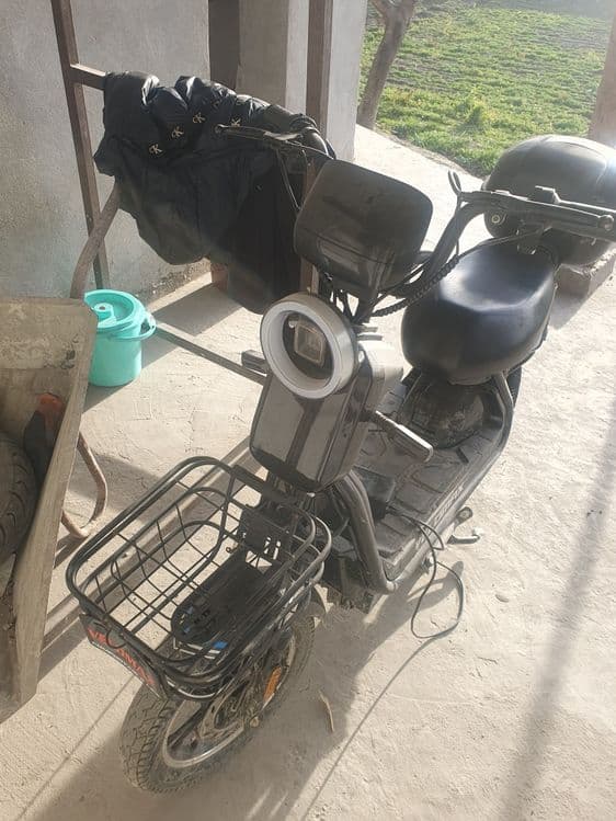 Skuter sotiladi srochni pul zarur — 1