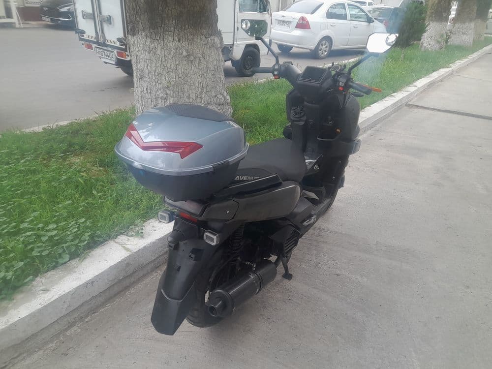 Продаётся бензин скутер  танк 3 — 3
