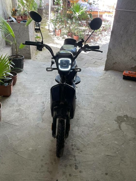 Skutir chuntak madem — 2