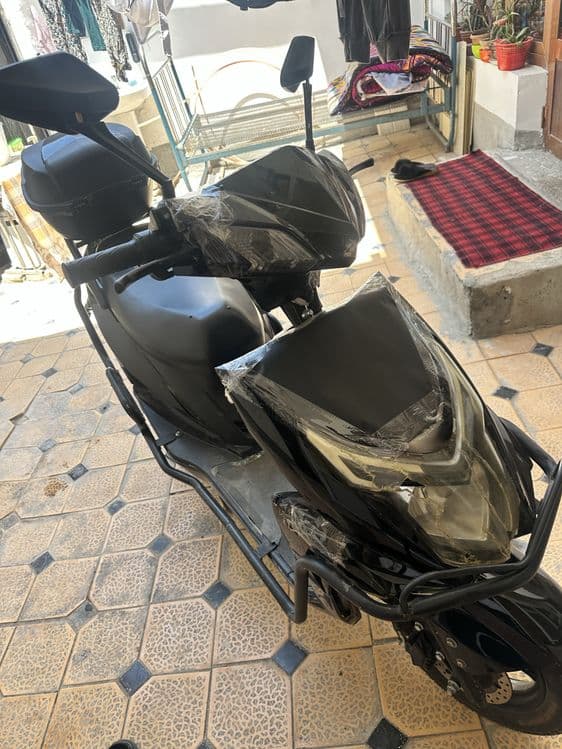 Xolati yaxshi skuter — 2