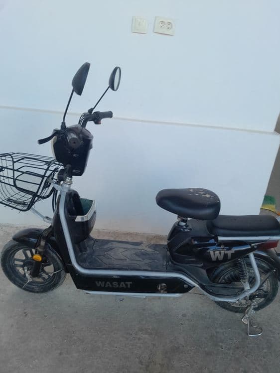 Skuter narhi 180000 — 3