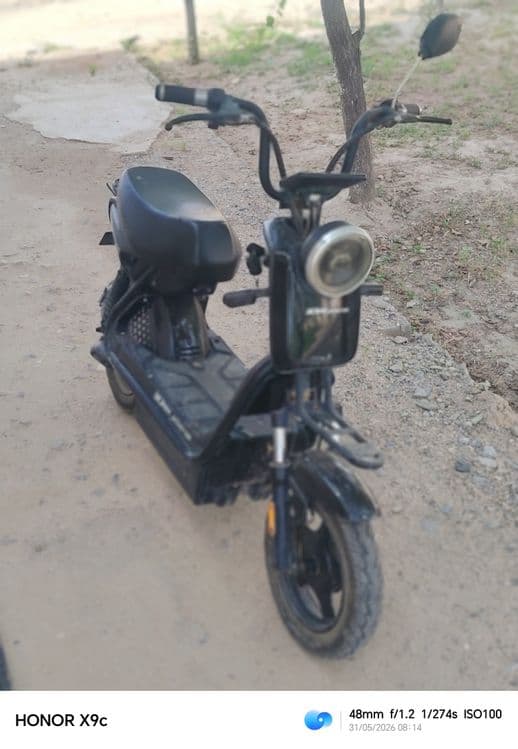 Skuter sotiladi xolati Zor tezlik 45 dastafka uchunxam yaxshi — 6
