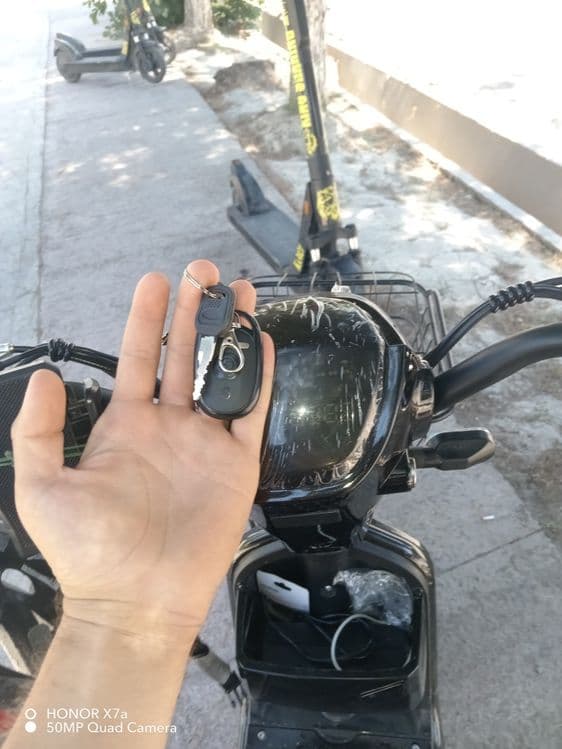 Skuter sotiladi eletr — 5