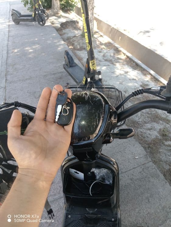 Skuter sotiladi eletr — 6