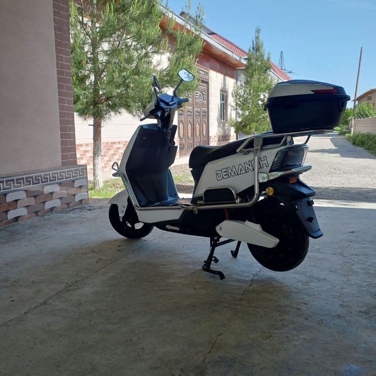 Skuter sotiladi. — 3