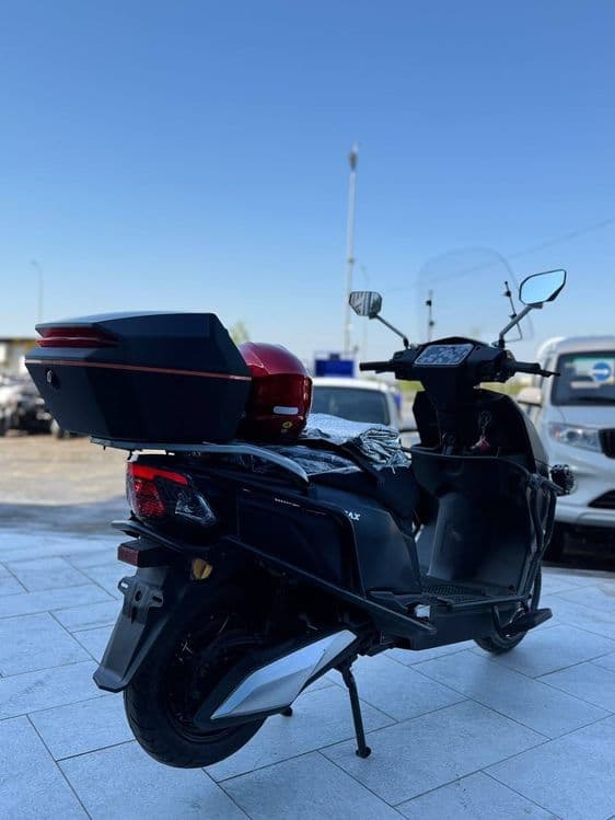 Elektron skuter 1500W, 70 km/soat, 100–120 km/zaryad — 3