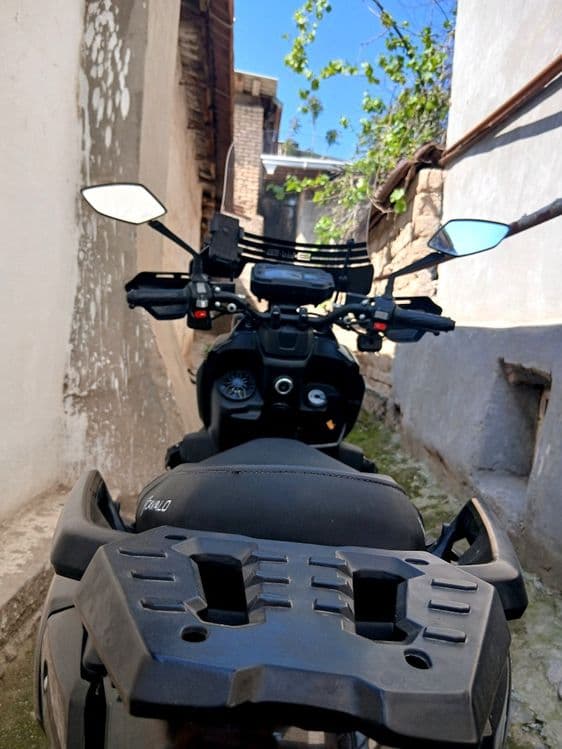 Skuter  sotiladi – Tank 150cc (2025)

Model: Tank
Yili: 2025
Motor: 15 — 3