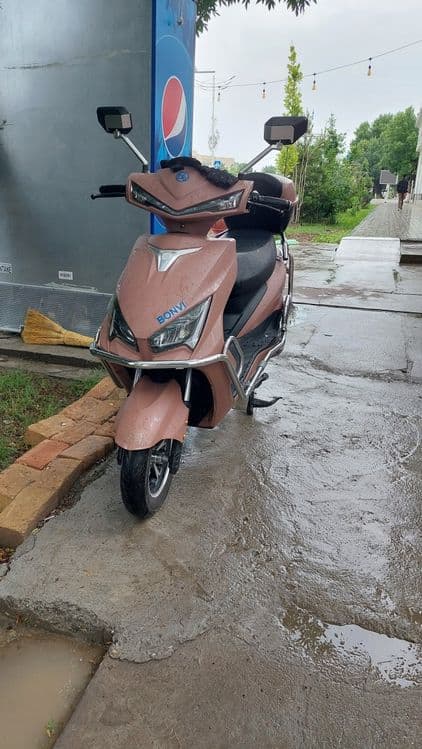 Bonvi skuter sotiladi elektr — 4