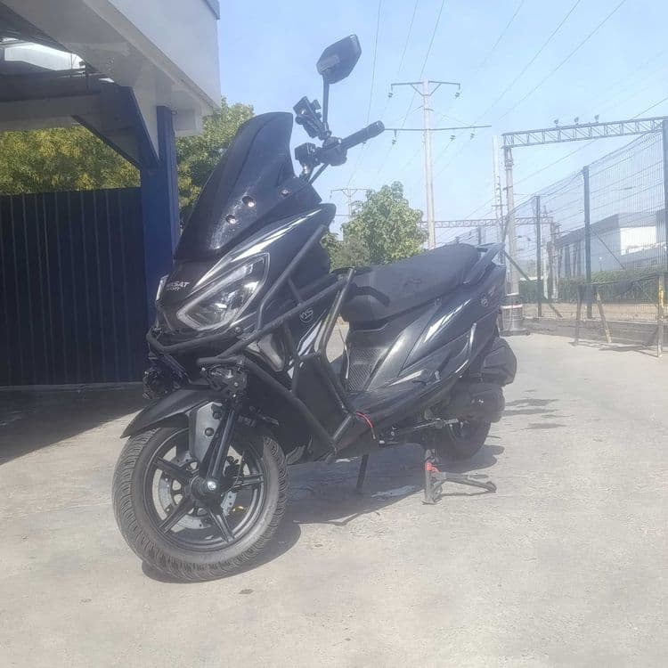 Tiger skuteri sotiladi yili 2025 holati ideal — 2