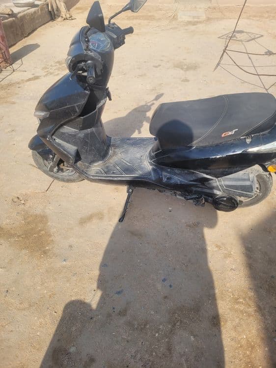 Skuter 150 kub.. — 3
